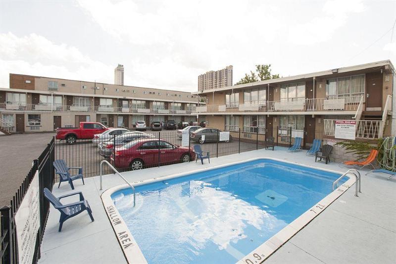 Motel 6 Niagara Falls, On Near The Falls Exterior photo