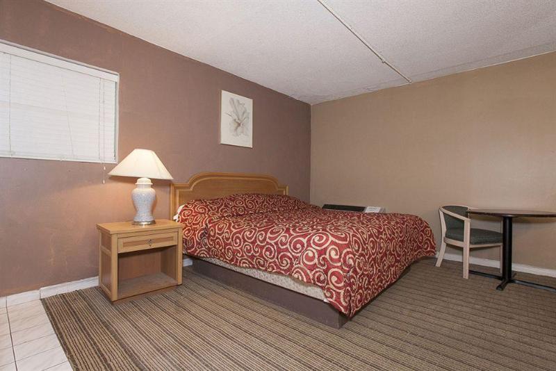 Motel 6 Niagara Falls, On Near The Falls Exterior photo